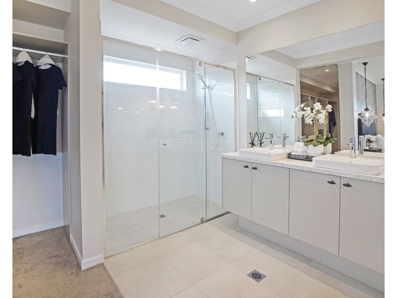 65 Spring Way, Nikenbah QLD 4655