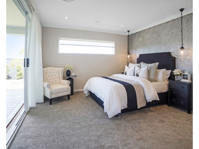 65 Spring Way, Nikenbah QLD 4655