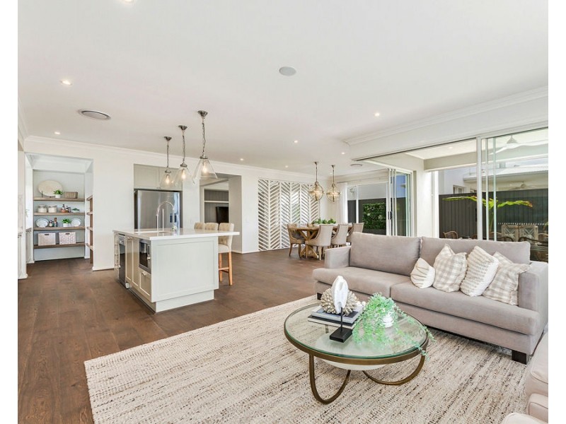 36 Hart Crescent, Bells Creek QLD 4551