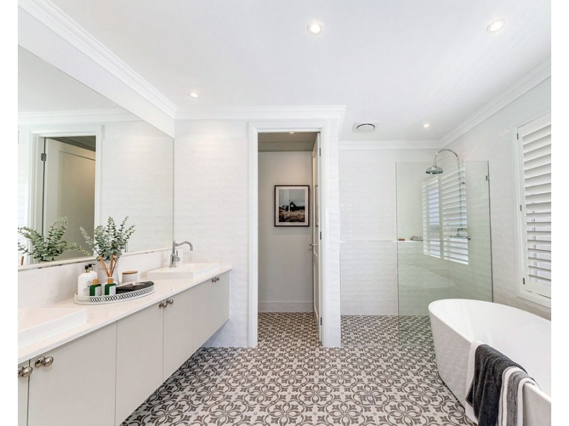 36 Hart Crescent, Bells Creek QLD 4551
