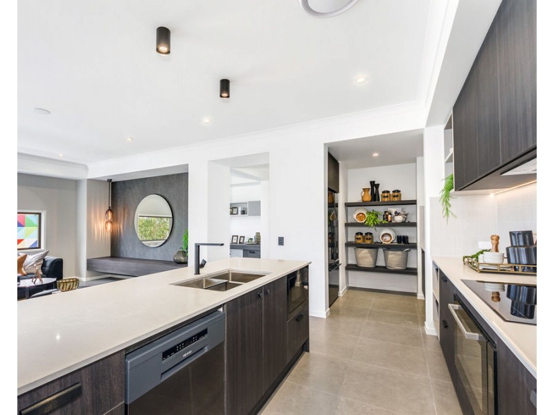 34 Hart Crescent, Bells Creek QLD 4551
