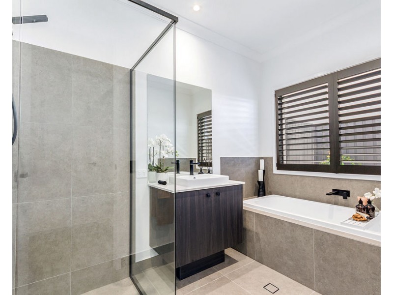 34 Hart Crescent, Bells Creek QLD 4551