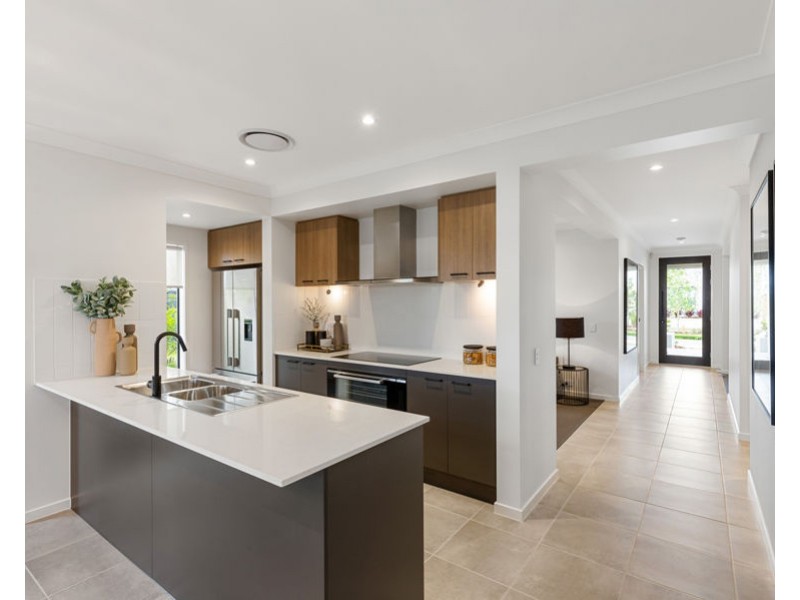 55 Hart Crescent, Bells Creek QLD 4551
