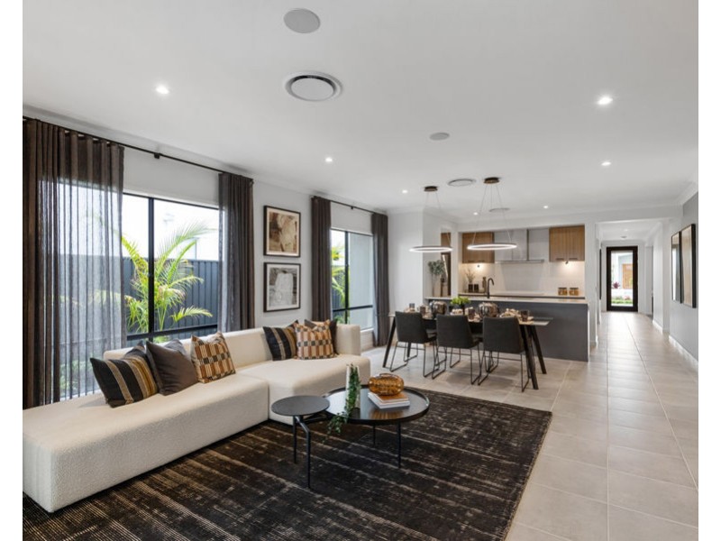 55 Hart Crescent, Bells Creek QLD 4551