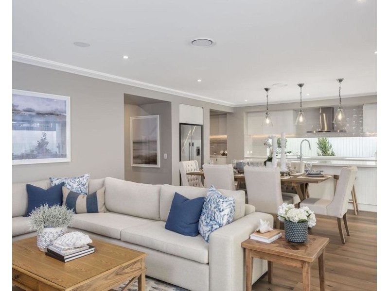 11 Jingeri Street, Redland Bay QLD 4165