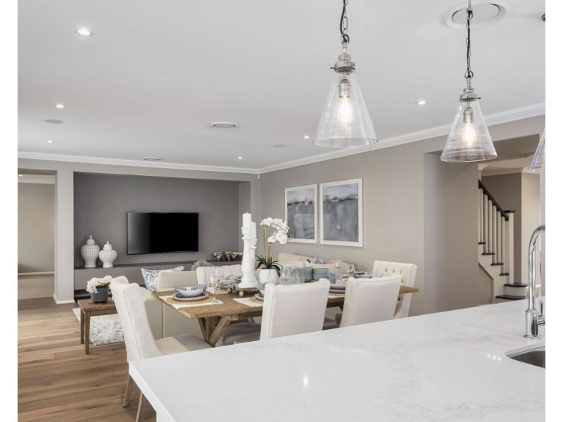 11 Jingeri Street, Redland Bay QLD 4165