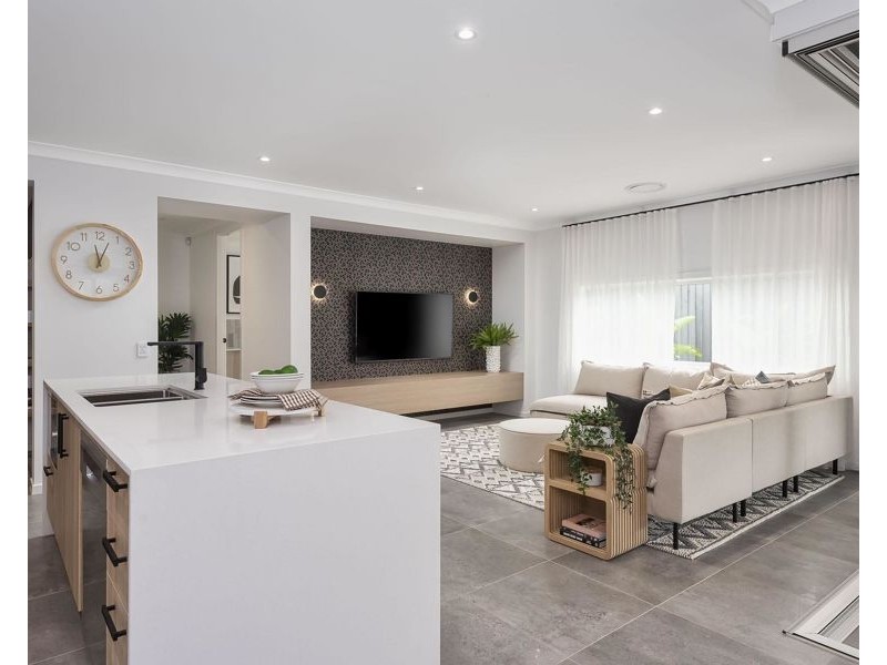 13 JINGERI STREET, Redland Bay QLD 4165