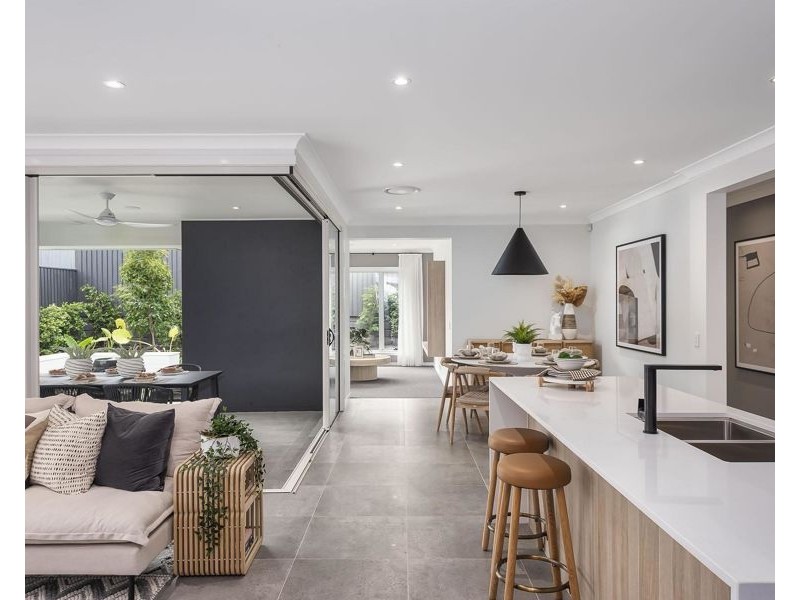 13 JINGERI STREET, Redland Bay QLD 4165