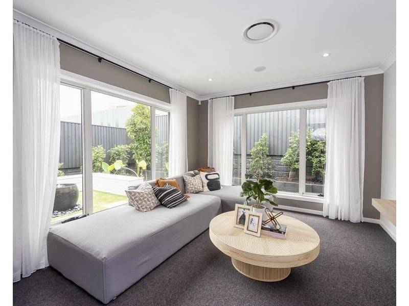 13 JINGERI STREET, Redland Bay QLD 4165