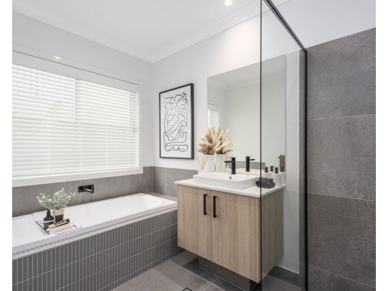 13 JINGERI STREET, Redland Bay QLD 4165