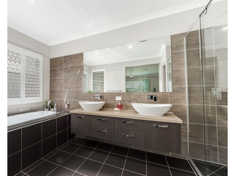 32 Grace Crescent, Narangba QLD 4504
