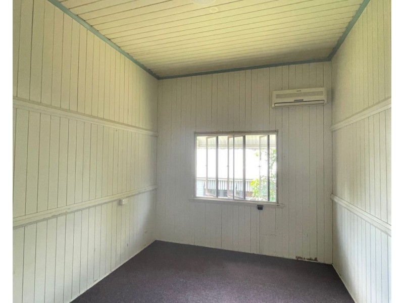 4 Russell Street, Caboolture QLD 4510