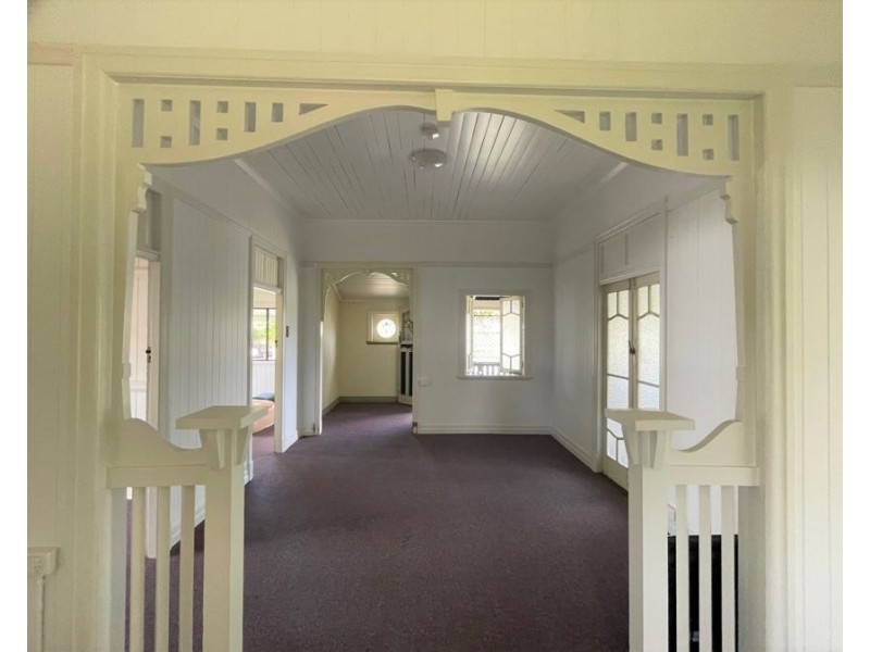 4 Russell Street, Caboolture QLD 4510