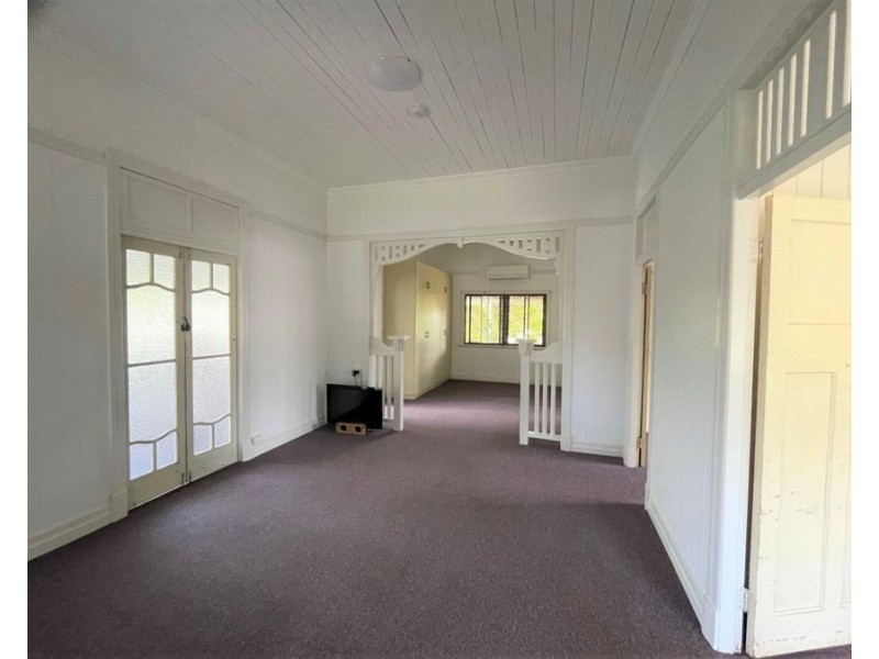 4 Russell Street, Caboolture QLD 4510