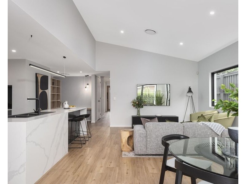 9 Cypress Street, Park Ridge QLD 4125