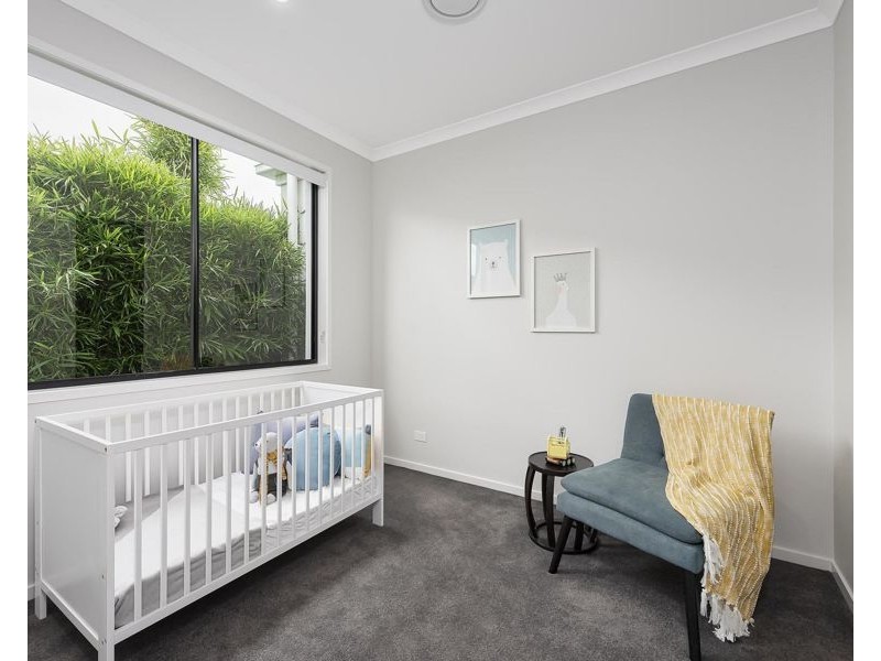 9 Cypress Street, Park Ridge QLD 4125