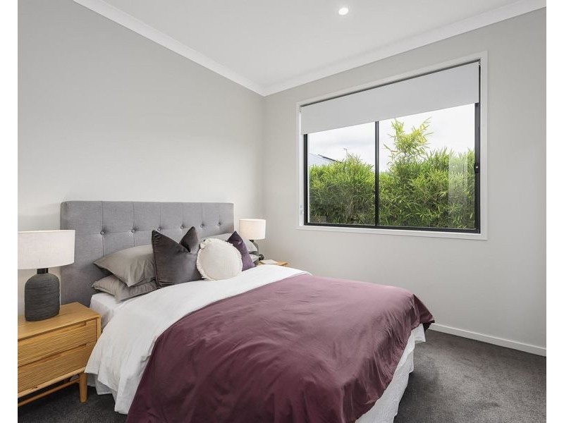 9 Cypress Street, Park Ridge QLD 4125