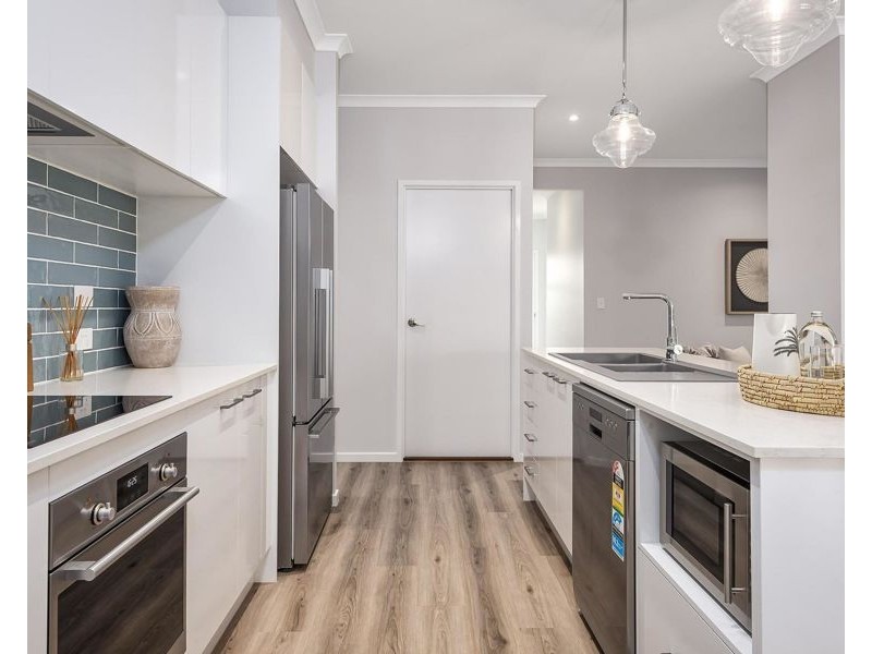 11 Cypress Street, Park Ridge QLD 4125