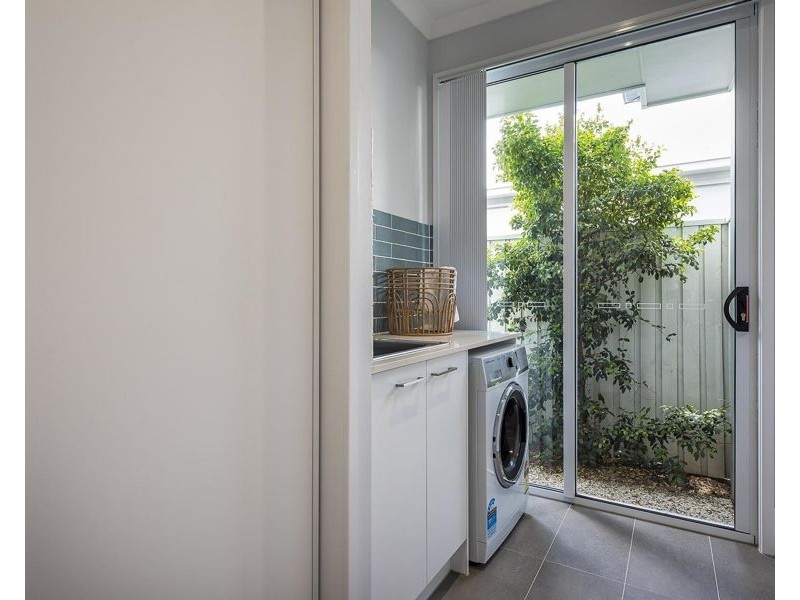 11 Cypress Street, Park Ridge QLD 4125