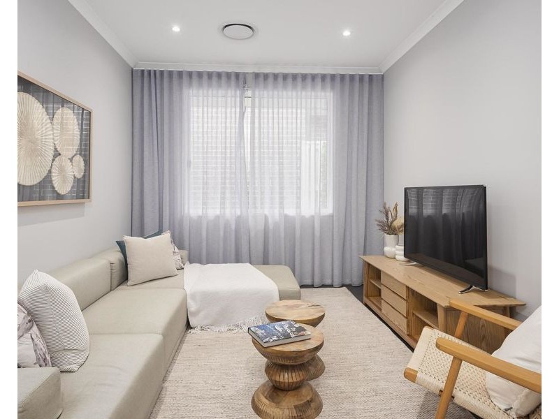 11 Cypress Street, Park Ridge QLD 4125
