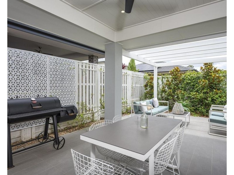 11 Cypress Street, Park Ridge QLD 4125