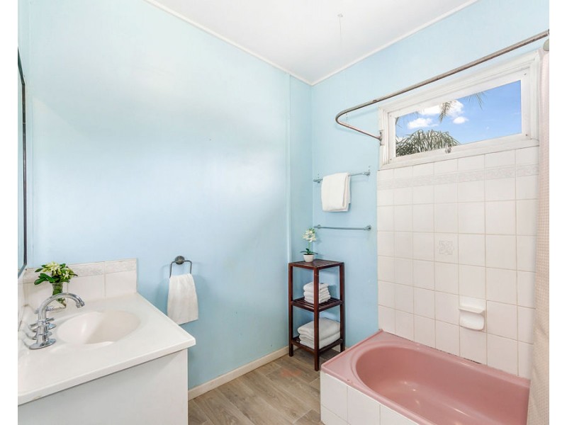 32 Sheehan Street, Kallangur QLD 4503