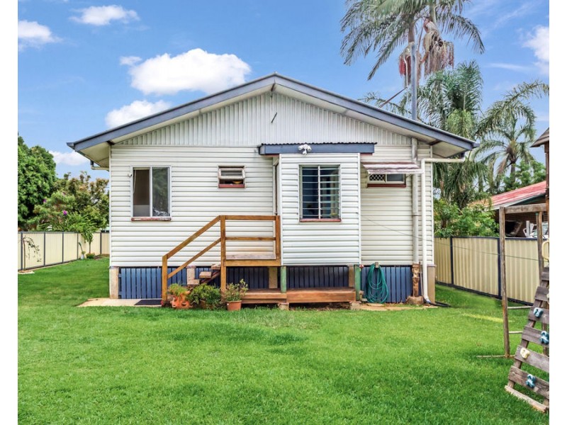32 Sheehan Street, Kallangur QLD 4503