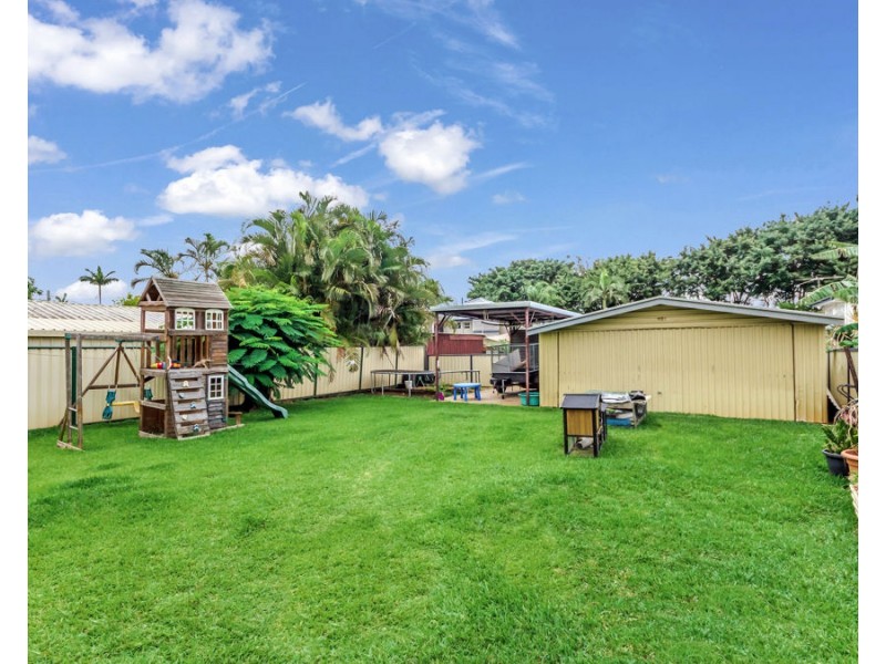 32 Sheehan Street, Kallangur QLD 4503
