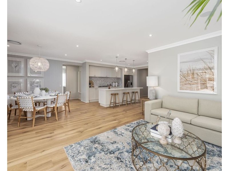 7 Guroman Drive, Greenbank QLD 4124