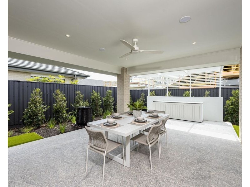 7 Guroman Drive, Greenbank QLD 4124