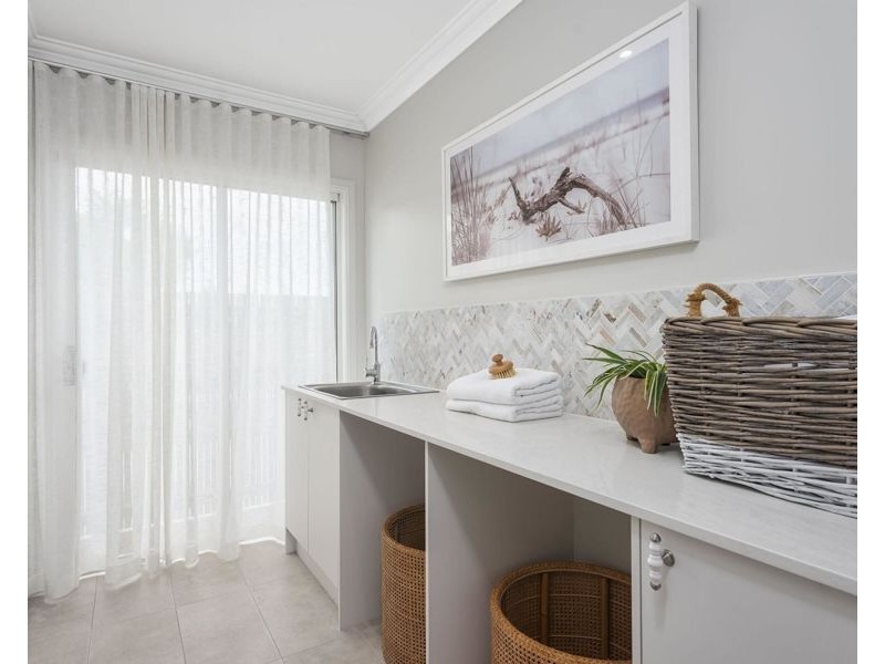 7 Guroman Drive, Greenbank QLD 4124