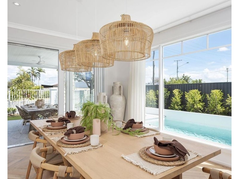 60 Government Road, Labrador QLD 4215