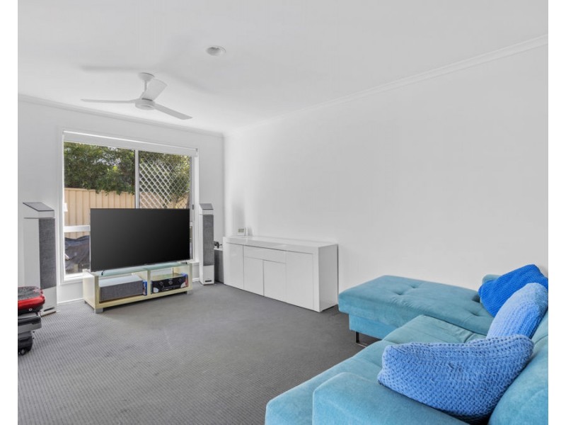 Unit 1/6 Harley Street, Labrador QLD 4215