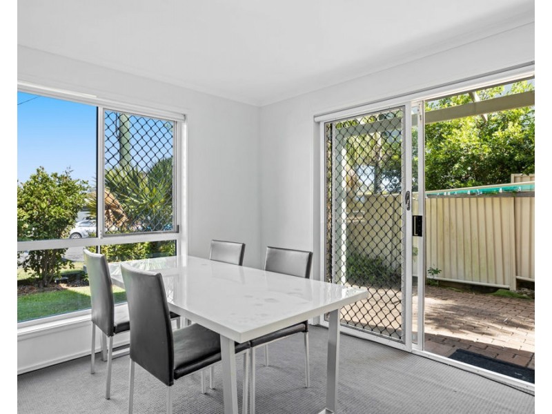 Unit 1/6 Harley Street, Labrador QLD 4215
