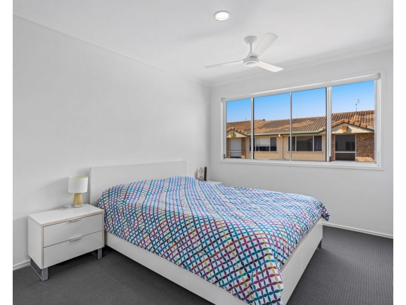 Unit 1/6 Harley Street, Labrador QLD 4215