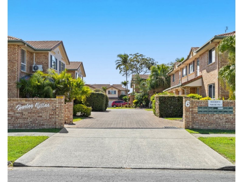 Unit 1/6 Harley Street, Labrador QLD 4215
