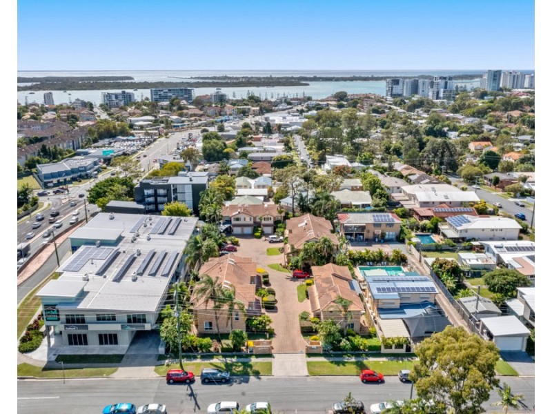 Unit 1/6 Harley Street, Labrador QLD 4215