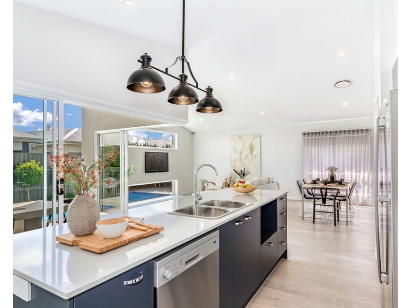 30 Ridge Parade, Narangba QLD 4504