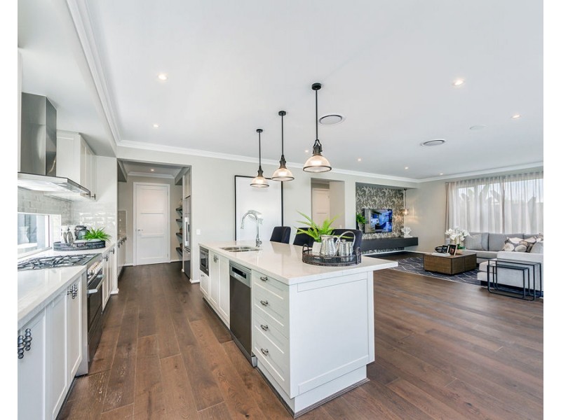 346 Canvey Road, Upper Kedron QLD 4055