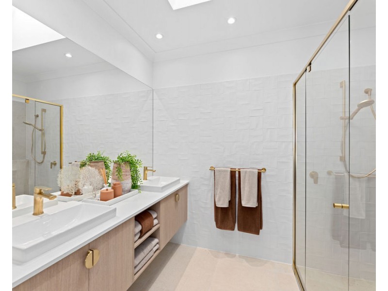 15 Foley Way, White Rock QLD 4306