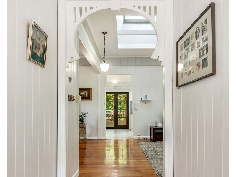 49 Ellis Street, Greenslopes QLD 4120