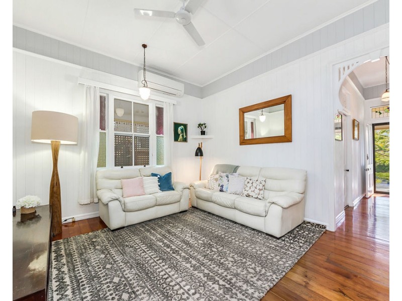 49 Ellis Street, Greenslopes QLD 4120