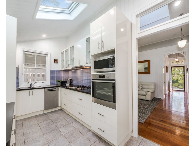 49 Ellis Street, Greenslopes QLD 4120