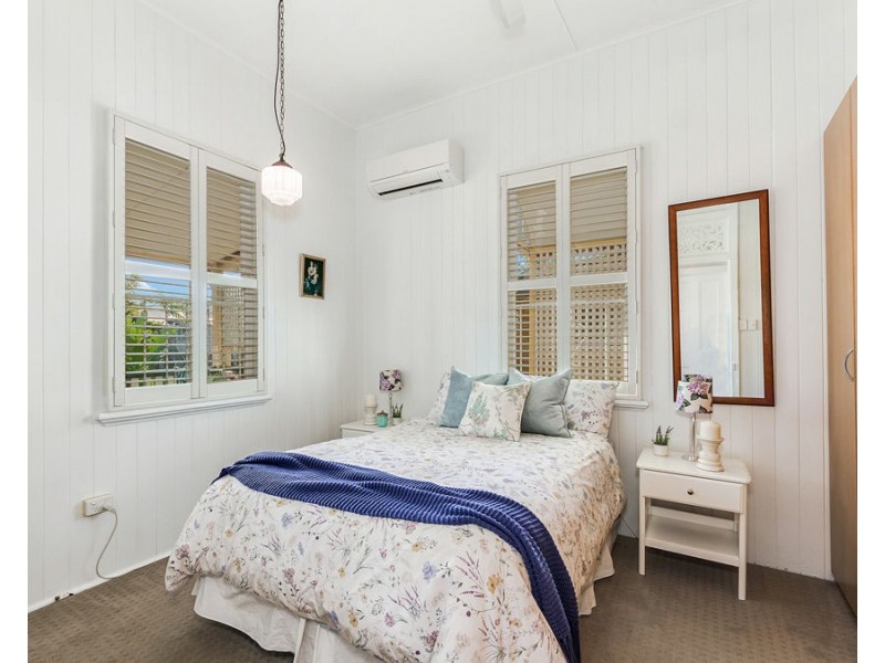 49 Ellis Street, Greenslopes QLD 4120