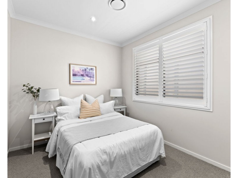 16 Houston Street, Spring Mountain QLD 4124