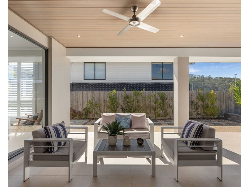 16 Houston Street, Spring Mountain QLD 4124