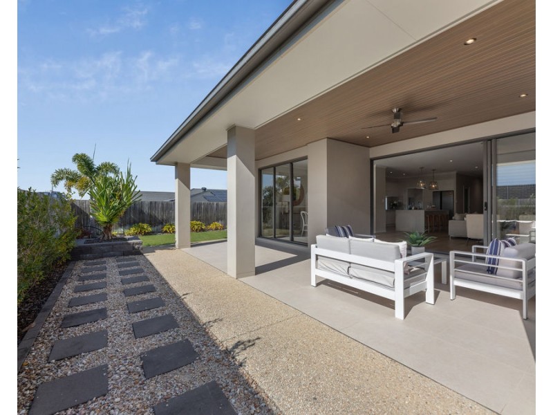 16 Houston Street, Spring Mountain QLD 4124