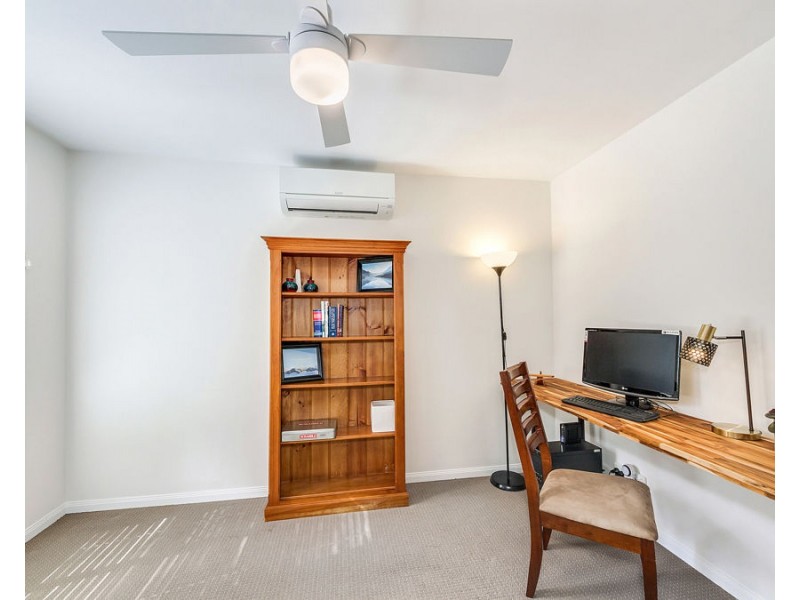 3 Zorina Court, Eatons Hill QLD 4037