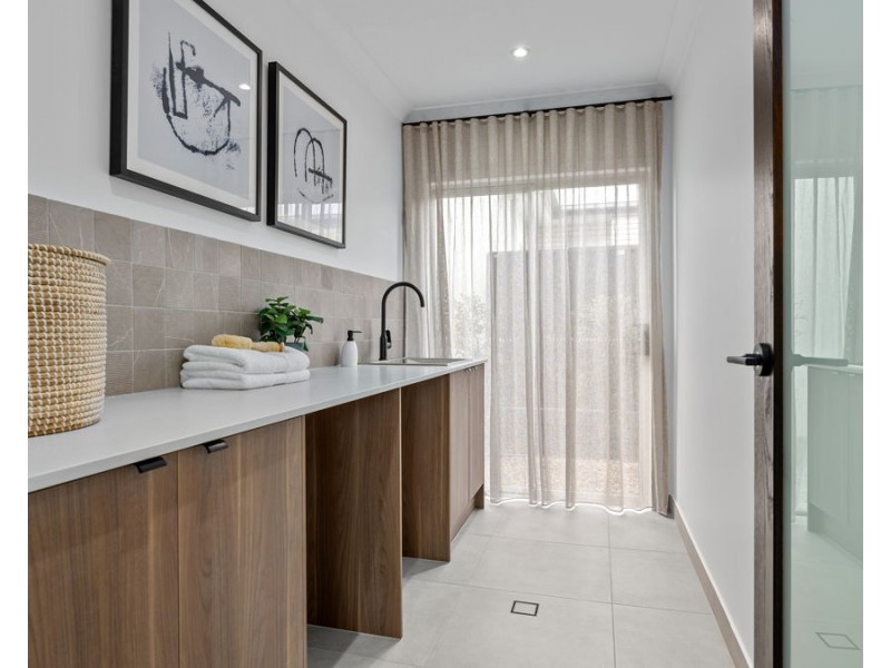 17 Foley Way, White Rock QLD 4306