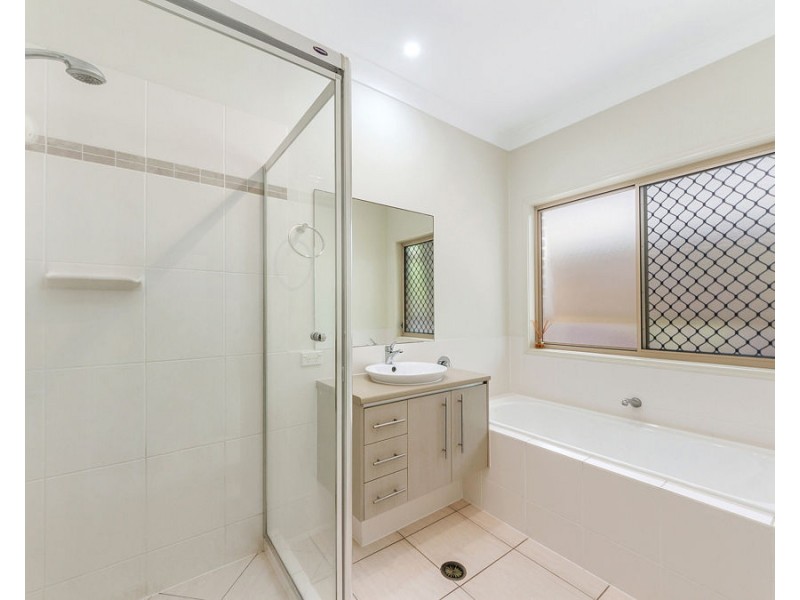 19 Rymera Crescent, Gumdale QLD 4154